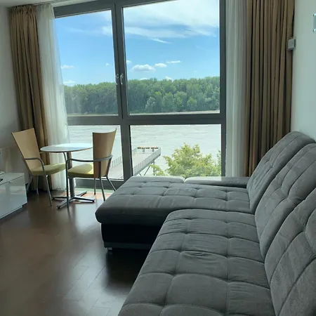 Апартаменты Riverview Eurovea Apartment *